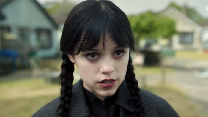 Netflix'in pop&uuml;ler dizisi "Wednesday"in 3. sezonundan ilk kareler: Jenna Ortega Paris&rsquo;te - Resim : 2