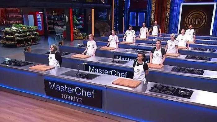MasterChef'te ana kadroya giren 9. yarışmacı kim oldu? - Resim : 1