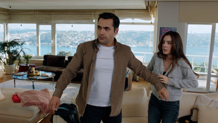 'Kızılcık Şerbeti'nin yeni bölümünden ikinci fragman yayınlandı: Kızınız Başak'ı oğlumuz Fatih'e istiyoruz - Resim : 1