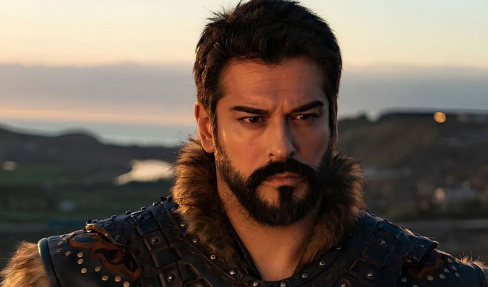 Banu Alkan'dan Burak Özçivit'in imaj değişikliğine yorum - Resim : 1