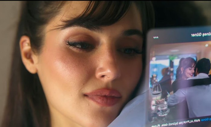 Hande Erçel ve Barış Arduç'u buluşturan Aşkı Hatırla dizisinin yayın tarihi belli oldu! Aşkı Hatırla konusu ne? - Resim : 1