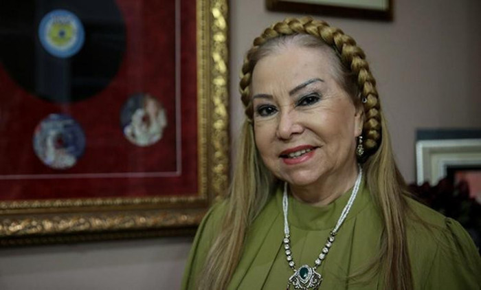 4 yıl &ouml;nce y&uuml;z&uuml;n&uuml; gerdiren Bedia Akart&uuml;rk son hali - Resim : 1