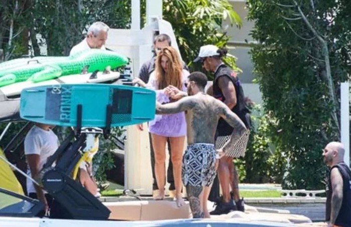 Shakira ile Lewis Hamilton aşk mı yaşıyor? - Resim : 1