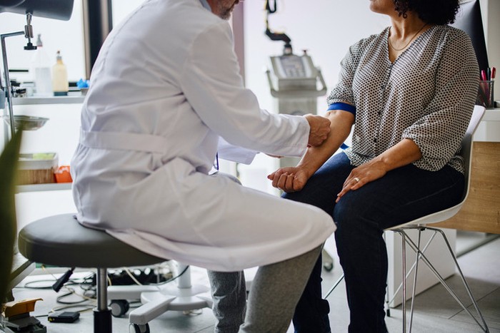 Hormon testi nedir, nasıl yapılır? Hormon testi aç karnına mı yapılır? 8 soruda hormon testine dair merak edilenler - Resim : 1