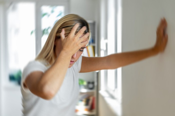 Şiddetli baş ağrısı neden olur? Şiddetli baş ağrısına ne iyi gelir? 5 soruda şiddetli baş ağrısı - Resim : 3