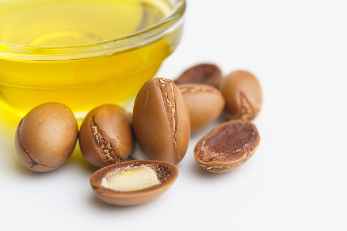 Argan yağının saça faydaları nelerdir? Argan yağı saça nasıl uygulanır? 7 soruda aryan yağı kullanım rehberi - Resim : 1
