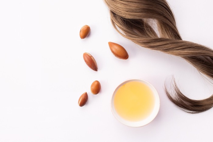 Argan yağının saça faydaları nelerdir? Argan yağı saça nasıl uygulanır? 7 soruda aryan yağı kullanım rehberi - Resim : 4