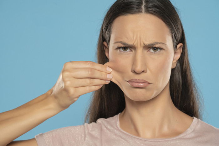 Kilo kaybı sonrası 'y&uuml;z &ccedil;&ouml;kmesi' neden olur? - Resim : 2