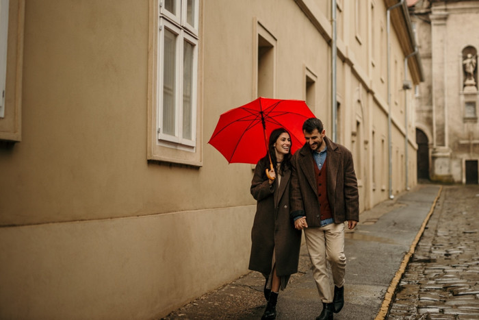 "Yara bandı" ilişkisi i&ccedil;inde olduğunuzun 7 işareti - Resim : 1