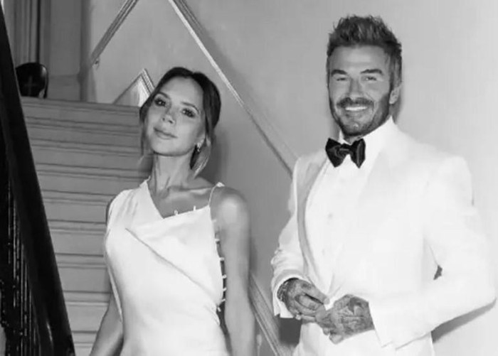 Beckham çifti evliliklerinin 26'ncı yılını kutladı - Resim : 2