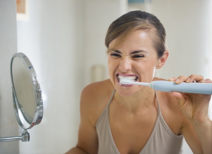 Diş hekimlerine göre dişlerinizi mahveden 9 alışkanlık - Resim : 7