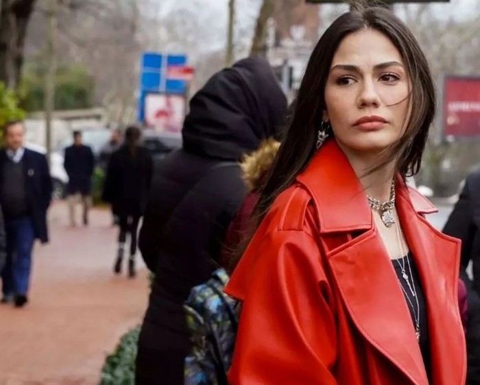 Eşref Rüya'nın Nisan'ı Demet Özdemir'den nostaljik paylaşım - Resim : 3