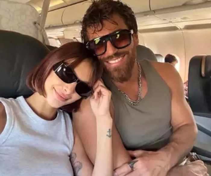 Can Yaman ve DJ Sara Bluma'dan tekne pozları - Resim : 1
