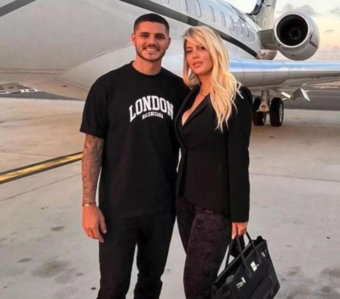 Icardi ve China Suarez'den romantik poz - Resim : 1