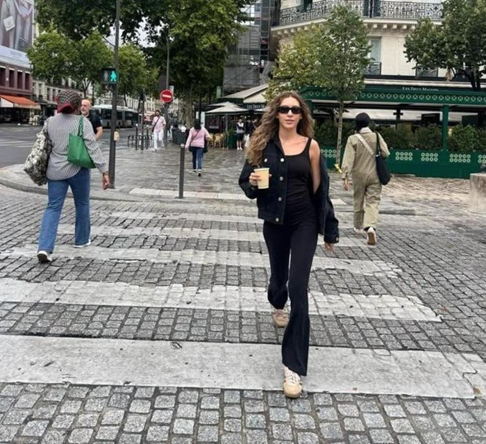 Sinem Kobal'ın Paris pozları - Resim : 2