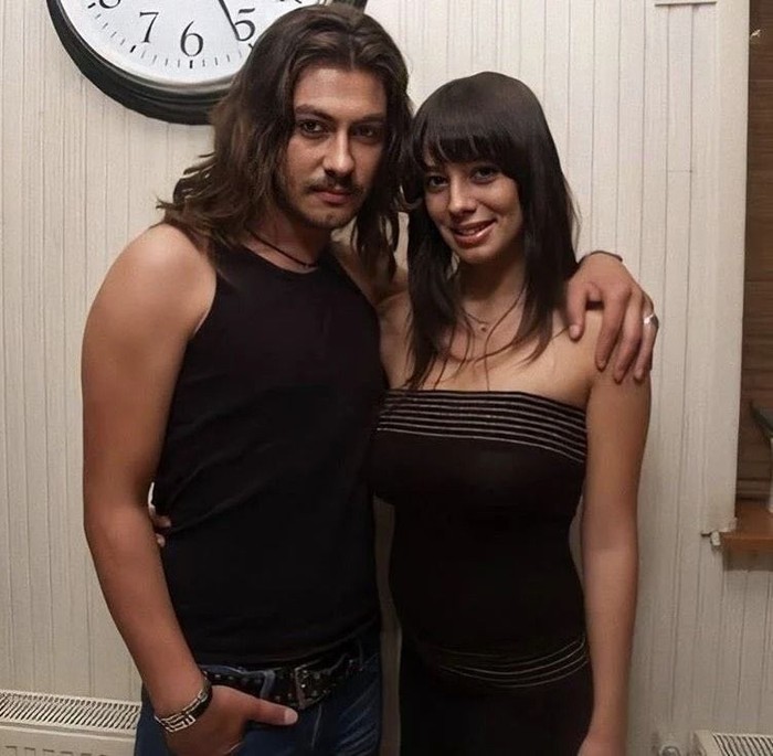 Merve Sevi, 2007'de hayatını kaybeden Barış Akarsu'yu doğum gününde andı - Resim : 1