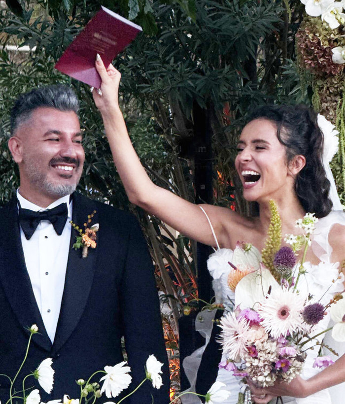 Zeynep Bastık'ın eski eşi Tolga Akış evlendi - Resim : 1