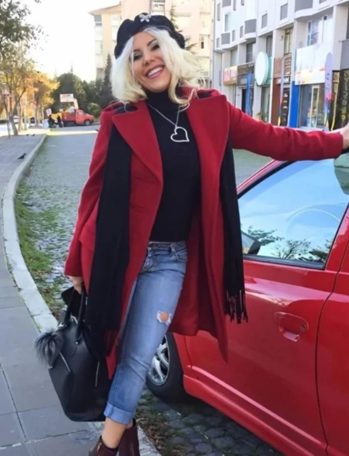 Adnan Şenses&rsquo;in manevi kızı Banu Kalender hayatını kaybetti - Resim : 1
