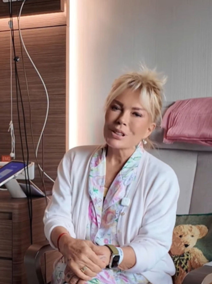 Semiramis Pekkan, akciğerindeki kitle nedenyle peruk kullanmaya başladı - Resim : 1