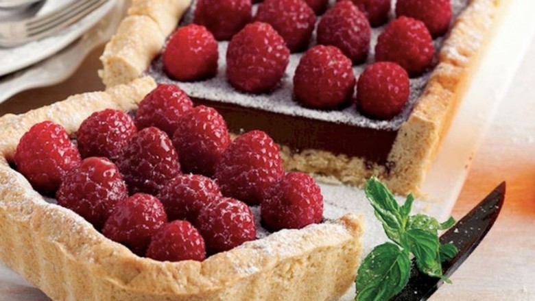Çikolata ve ahudulu tart tarifi nasıl yapılır?