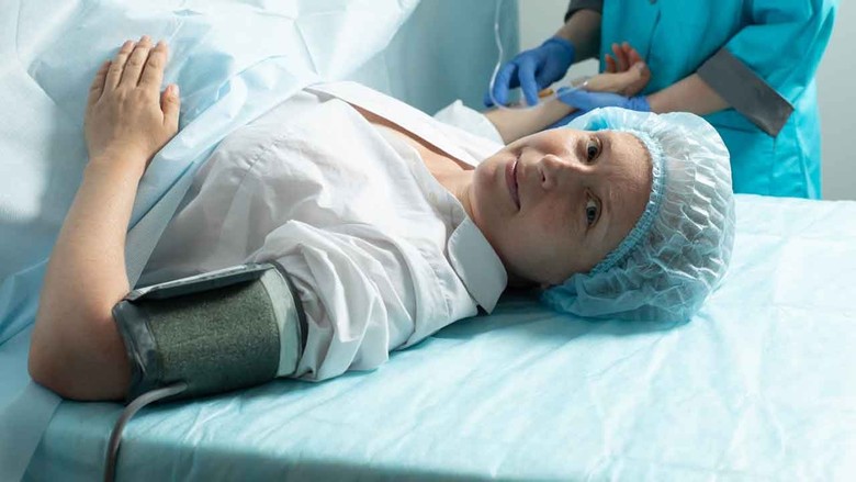 Sezeryan doğumda sonda neden takılır? Sonda takmak zorunlu mu?