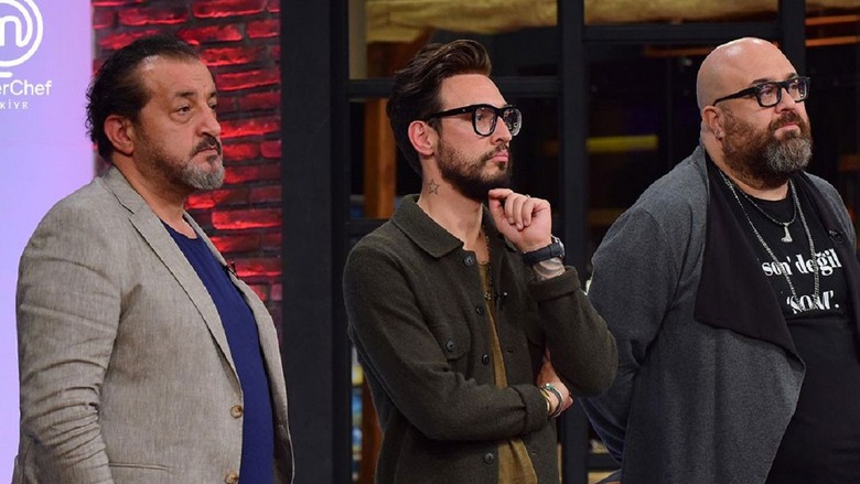 Masterchef'te ayrılık iddialarına Acun Ilıcalı'dan fotoğraflı yanıt...