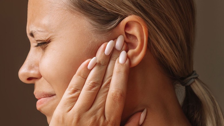 Kulak akıntısı neden olur? Kulak akıntısı nasıl geçer? 5 soruda kulak akıntısı