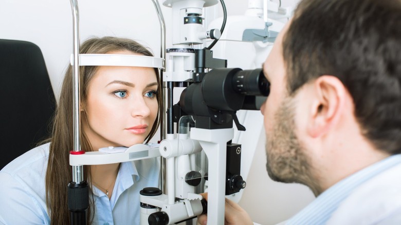 Optik nevrit nedir, neden olur? Tedavisi nasıl yapılır? İşte belirtileri