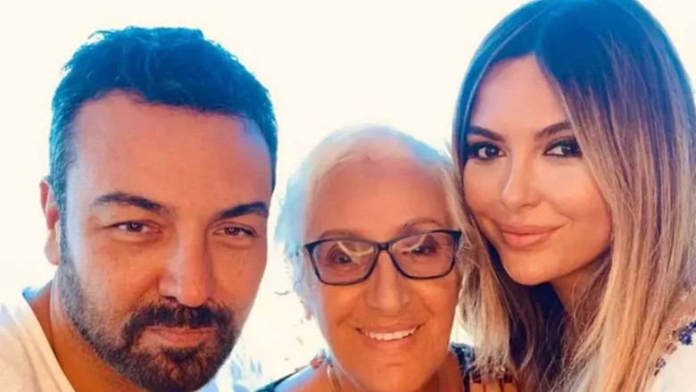 Hünel kardeşlerin acı günü! Annesinin vefat haberiyle sarsıldılar