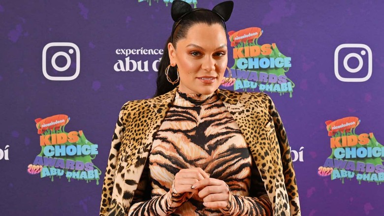İngiliz şarkıcı Jessie J kansere yakalandığı duyurdu