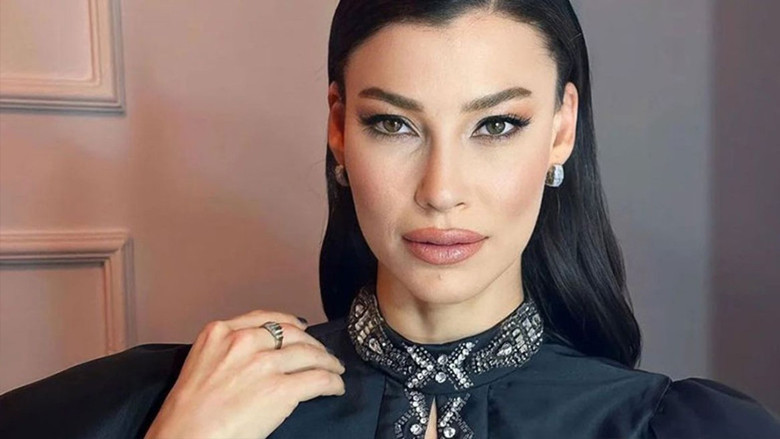 Müjde Uzman kendi bahçesinde kedi beslediği için CİMER'e şikayet edildi