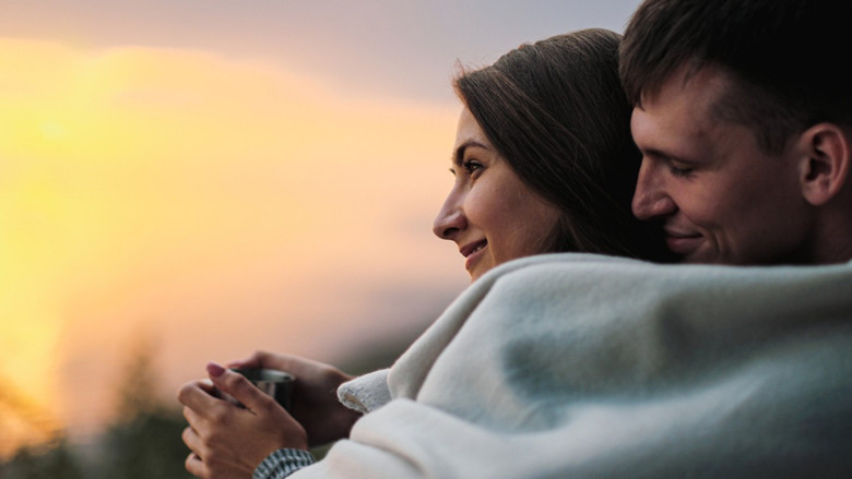 'Cuffing Season' gerçeği: Soğuk havalar neden ilişki aramaya itiyor?