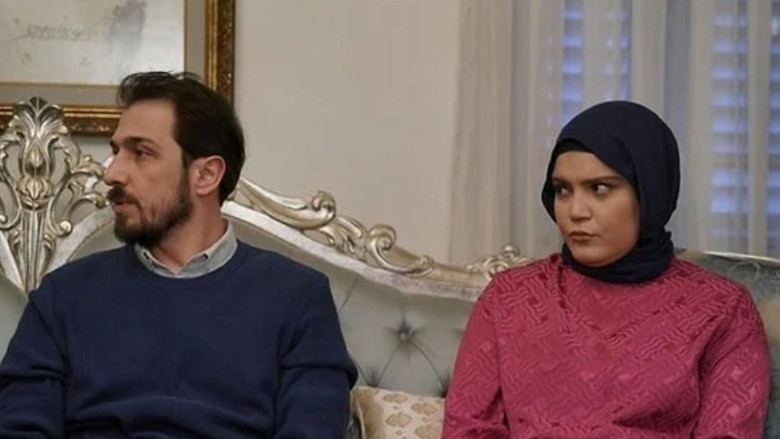 'Kızılcık Şerbeti'nden ayrılan Emrah Altıntoprak, partnerini takipten çıkardı