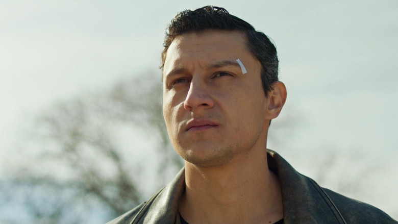 Uzak Şehir Şahin öldü mü? Alper Çankaya diziden ayrılıyor mu?