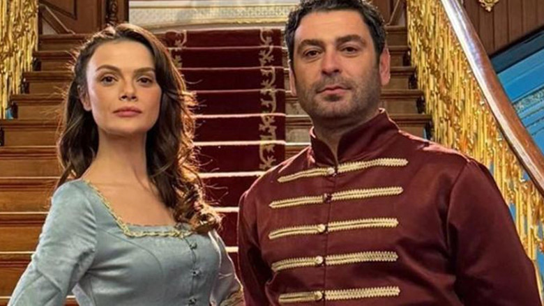 Uzak Şehir oyuncuları Sinem Ünsal ve Ozan Akbaba ikinci kez partner oldu