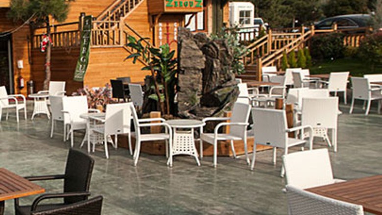 Zerguz Cafe Restaurant
