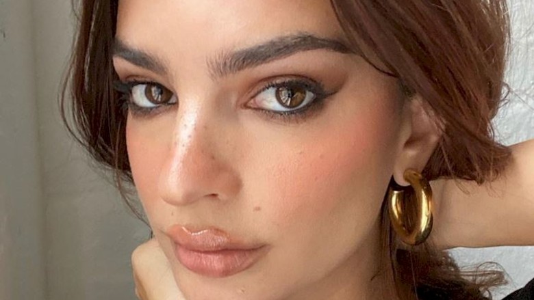 Emily Ratajkowski de hamile!