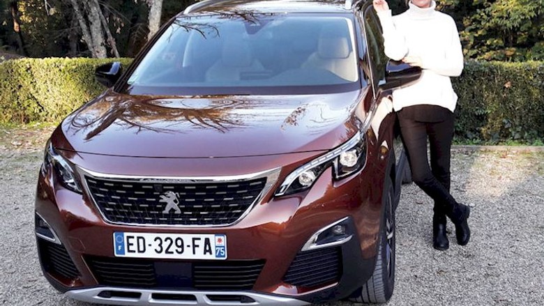 Yeni Peugeot 3008  ve Toyota C-HR'yi denedik