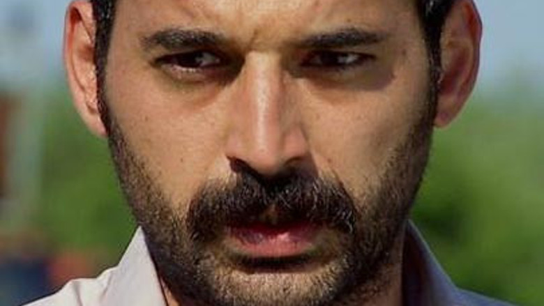 Babasını öldüren ünlü oyuncu intihara kalkıştı!